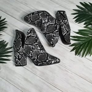 Black Snake Skin Boots